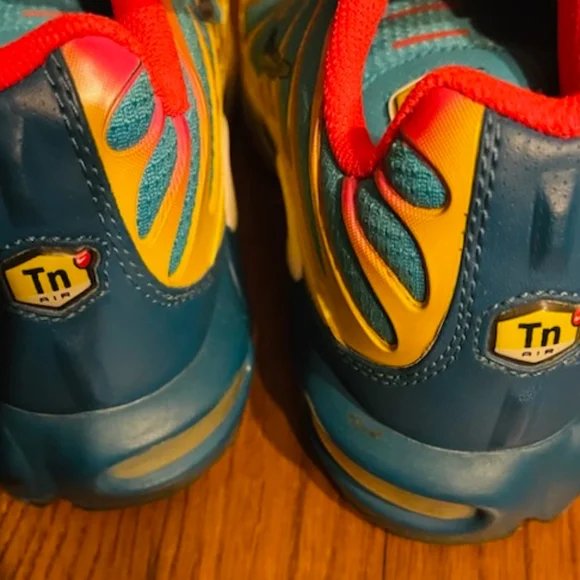 Nike Air Plus Superman Ice Cream Athletic Shoes Size 6 1/2 Y women 8 - Picture 5 of 5